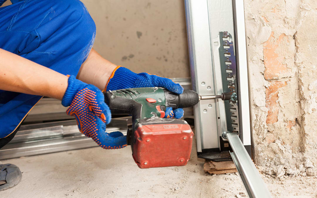 Garage Door Repair vs. Garage Door Installation: Which Is Right for You?